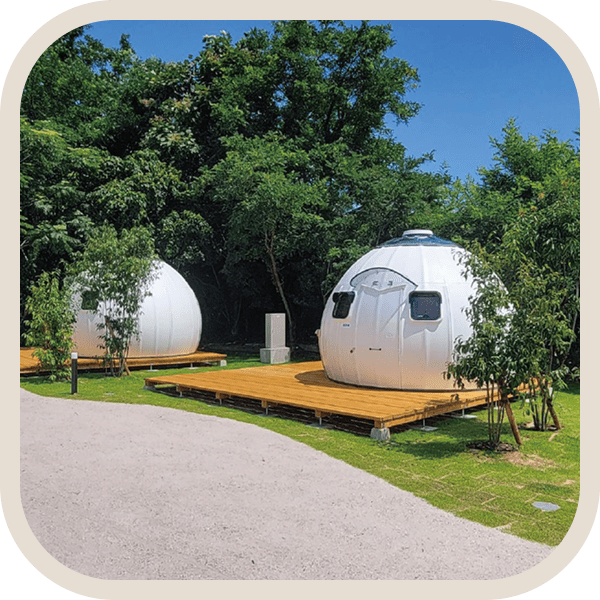 エアコン完備の快適なグランピングドームです